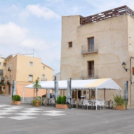 Hostal De Cabrit Sant Mateu Exteriör bild
